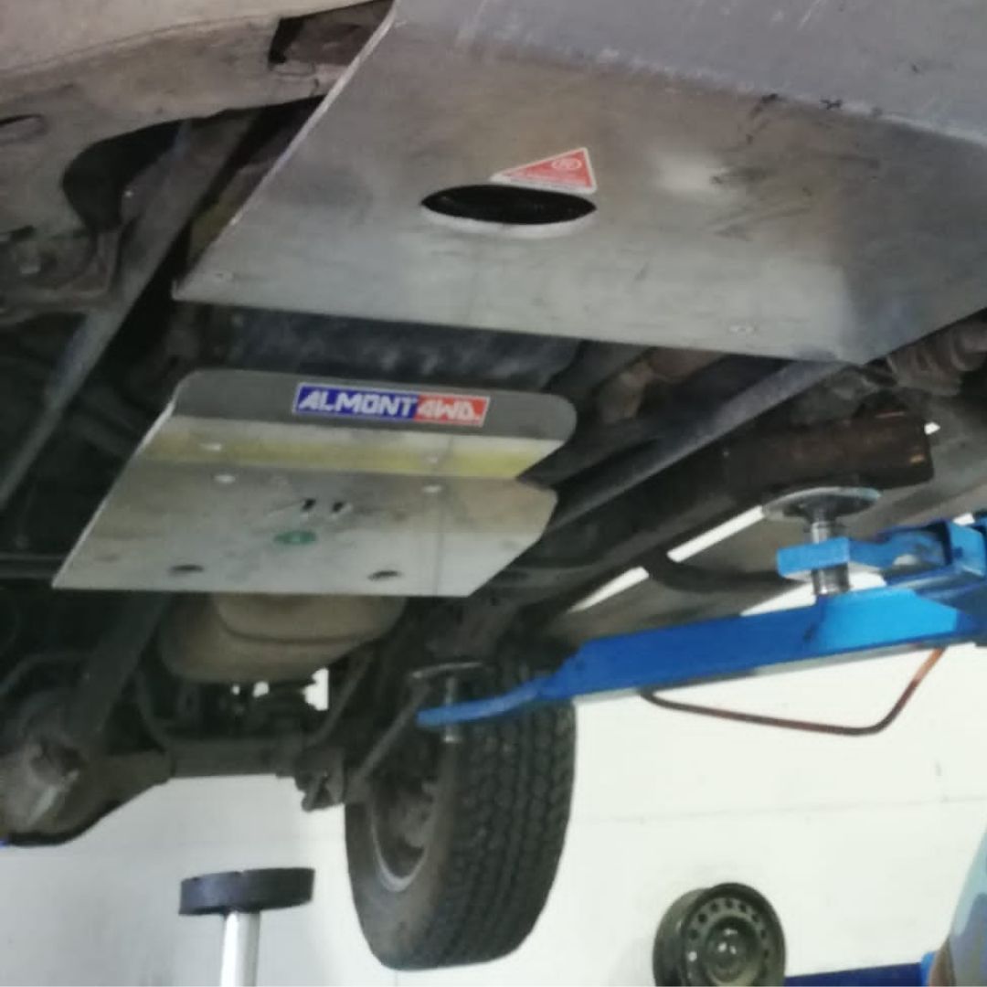 Proteção da caixa de velocidades e transfer para Nissan Terrano II