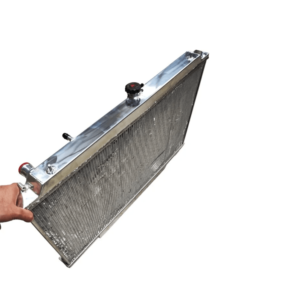 Radiador de alumínio de 3 vias Nissan Patrol GR Y61 2.8 e 3.0 image 2